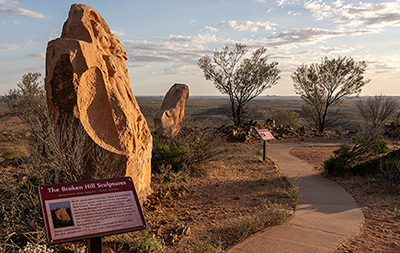 Sculpture at Broken Hill living desert