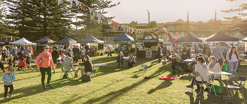 Kiama farmer's market. Credit Destination NSW
