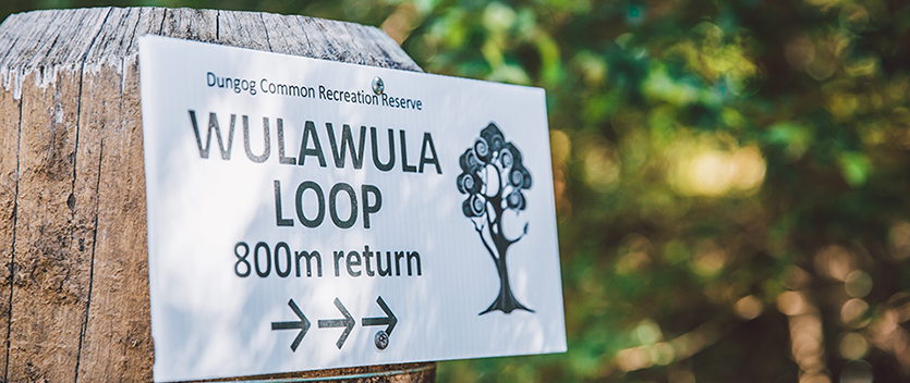 Bushwalking hiking sign