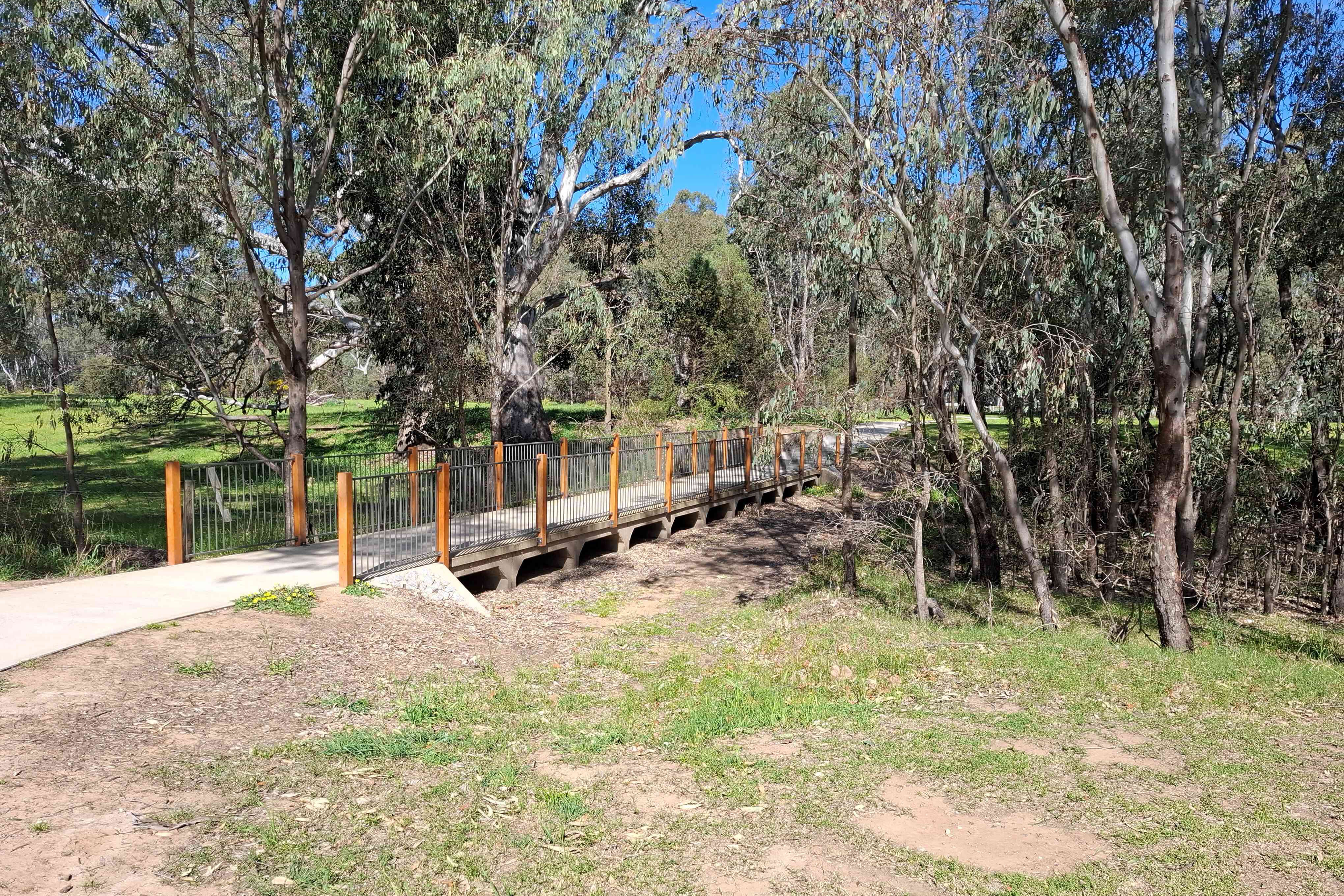 The new pedestrian bridge at Murray Foreshore Reserve.