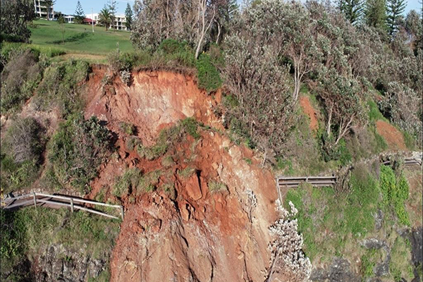 The 'doctors walk' section of Port Macquarie's coastal walk landslip.