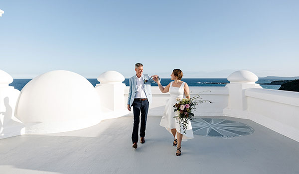 Norah Head Lighthouse - Ian Rhodes and Courtney Jones have their first wedding dance